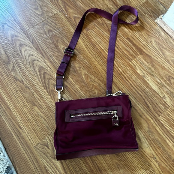 Michael Kors Handbags - Purple Michael kors crossbody